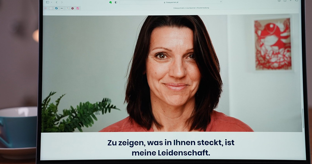Lisa Querner beim Videodreh