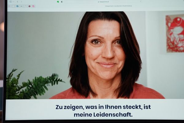 Lisa Querner beim Videodreh