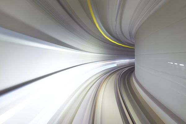 Geschwindigkeit im Tunnel als Synonym für Website Ladezeit verbessern